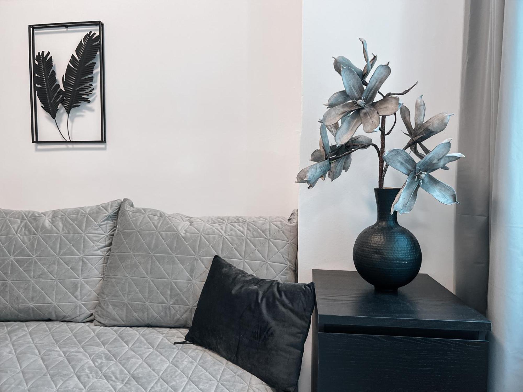 96M2 Of Comfort And Style: 4Bd Apartment In Old Town Bratislava Esterno foto